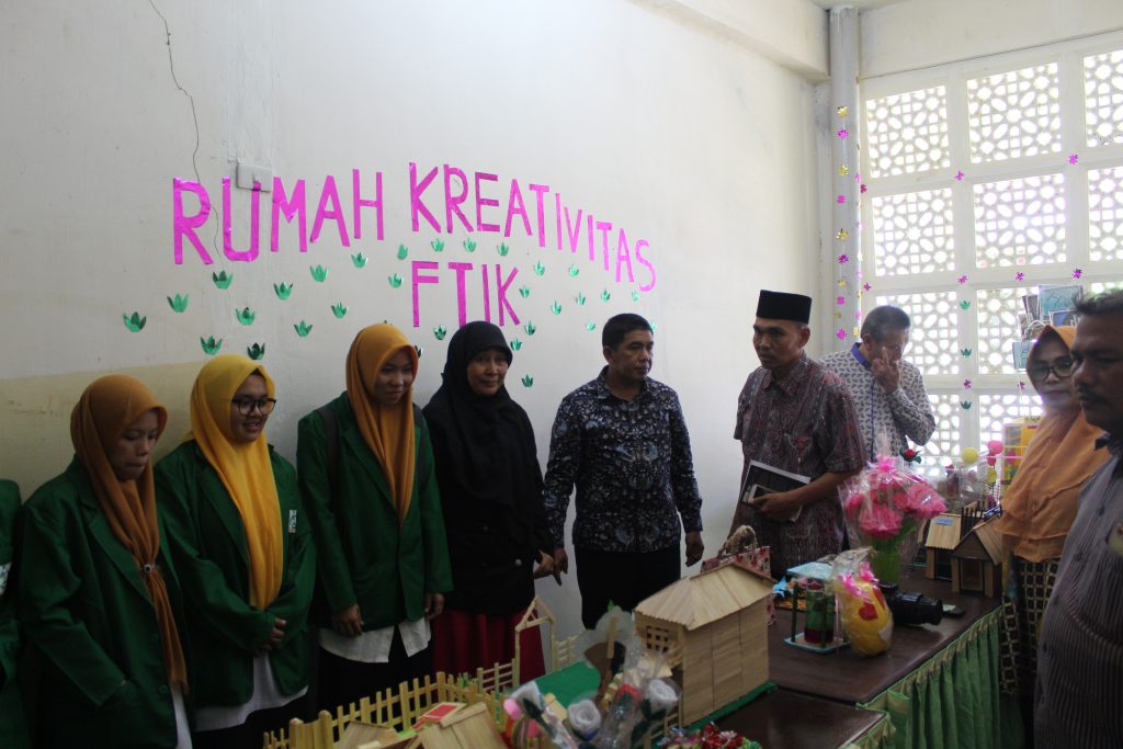 FTIK Meresmikan “Rumah Kreativitas Mahasiswa”