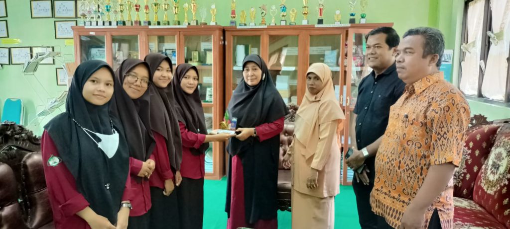 FTIK Sambut Kontingen Pramuka FTIK dari Bumi Sriwijaya
