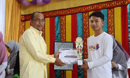 Abdullah Musthofa Mahasiwa Program Studi Pendidikan Bahasa Arab Meraih Juara 3 (tiga) Ghina Araby pada Kegiatan SIMBA (Silaturahmi Bahasa Arab Se-Sumatera)