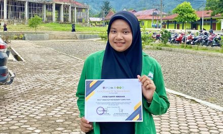 Fitri Yanty Siregar Mahasiswi Program Studi Pendidikan Agama Islam (PAI)  Meraih Prestasi Juara Harapan Tiga Fotography
