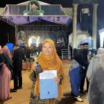 Putri Azizah berhasil meraih Juara 1 Kaligrafi Dekorasi pada acara Musabaqoh Tilawatil Qur’an (MTQ) Nasional