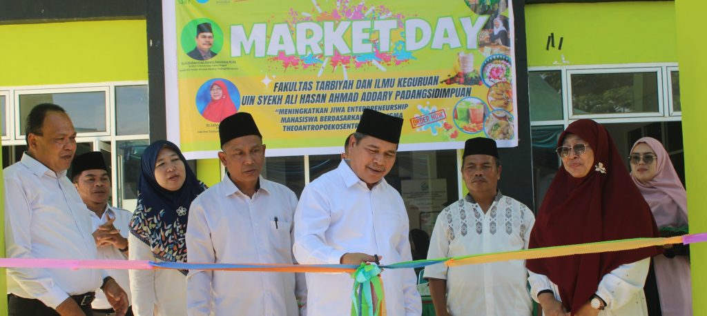 Meningkatkan Pengalaman Kewirausahaan: FTIK Gelar Market Day Selama Empat Hari
