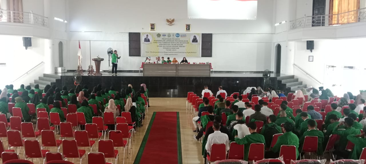 KEGIATAN PELEPASAN PENGENALAN LAPANGAN PERSEKOLAHAN