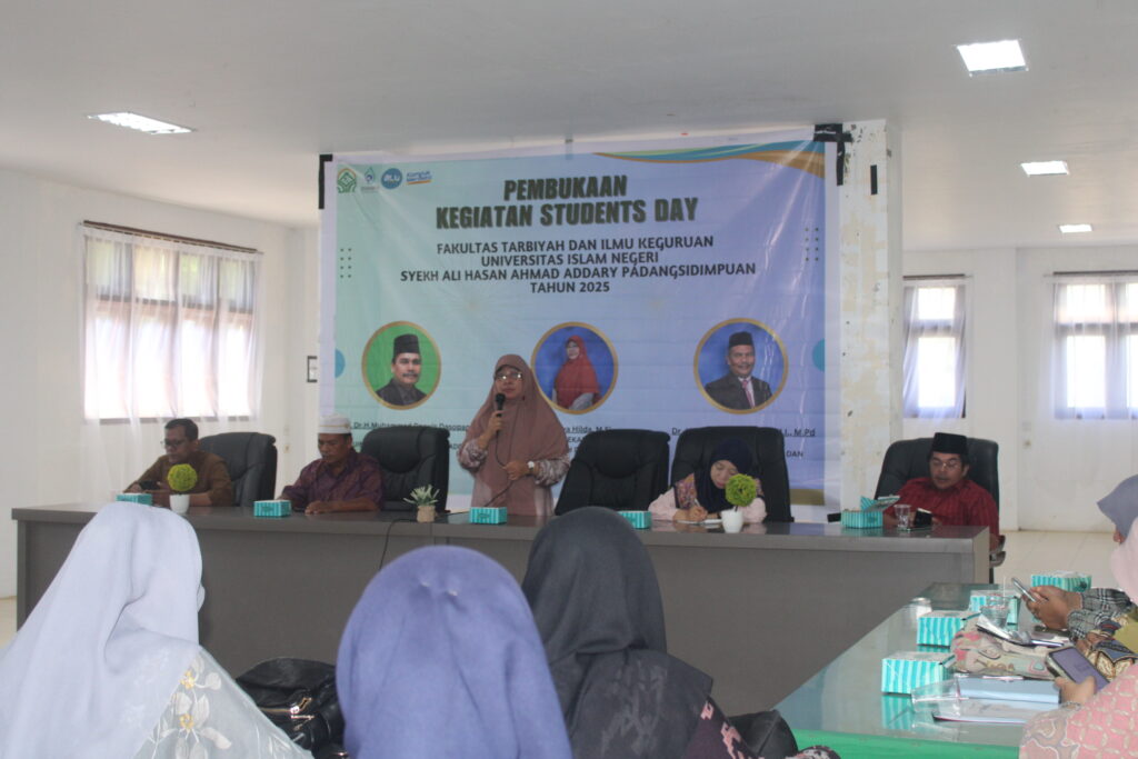 “Kembangkan Minat dan Bakat Mahasiswa: Student’s Day FTIK UIN Syahada Padangsidimpuan Resmi Dibuka”