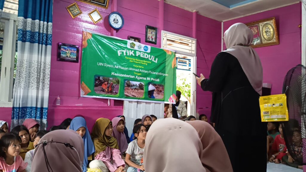 FTIK PEDULI LUNCURKAN BANTUAN KORBAN BANJIR – DARI SIPIROK KE TAPANULI TENGAH DAN BATANG TORU